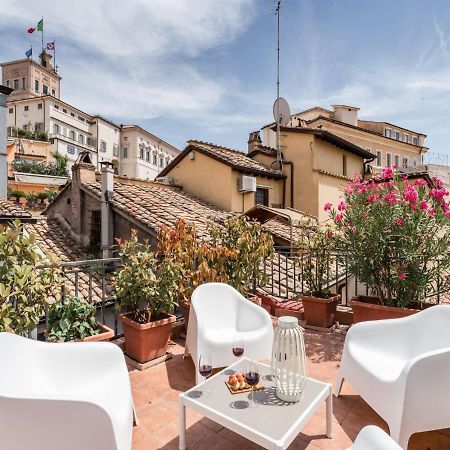 The Best Rent - Two-Bedroom Apartment With Terrace Near Trevi Fountain ローマ エクステリア 写真