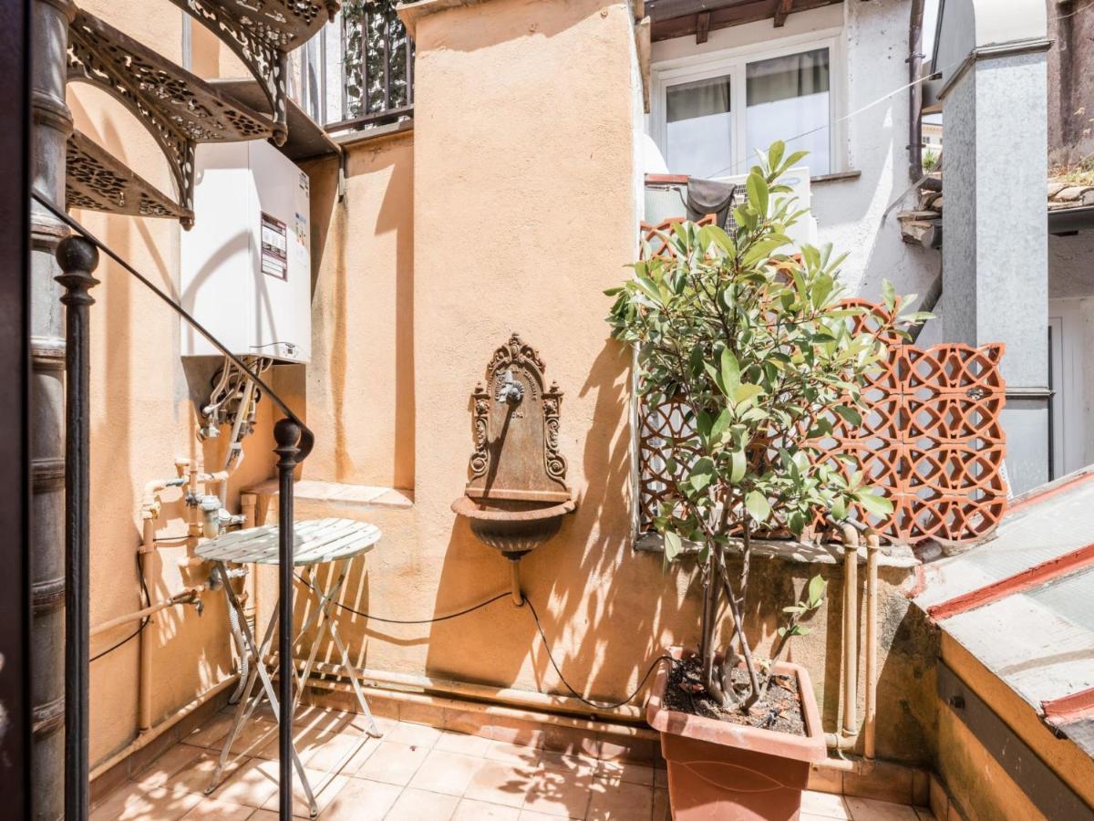 The Best Rent - Two-Bedroom Apartment With Terrace Near Trevi Fountain ローマ エクステリア 写真